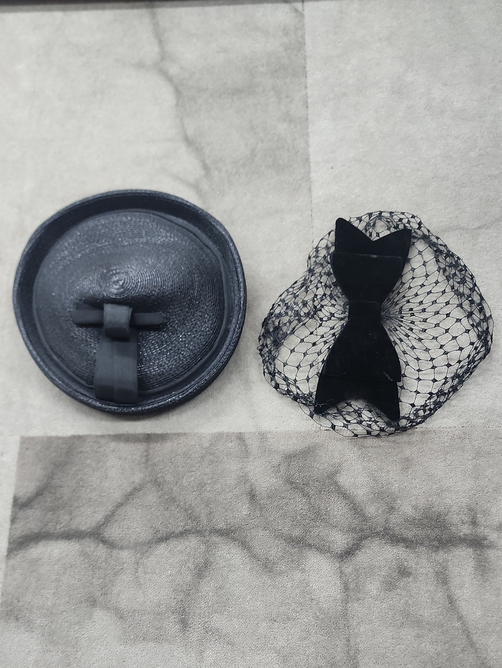 Antique Women's Black Bow Pillbox Hat/  Cocktail Ring Hat Velvet Bow 1950s